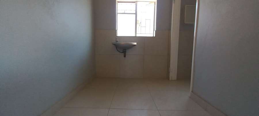 To Let 3 Bedroom Property for Rent in Wetton Western Cape